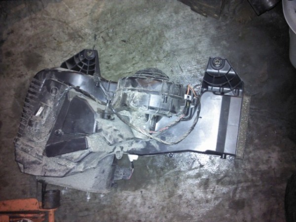 rear heater core 1.jpg