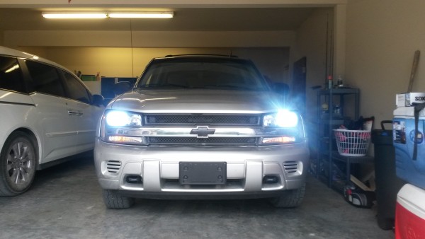 headlights1.jpg